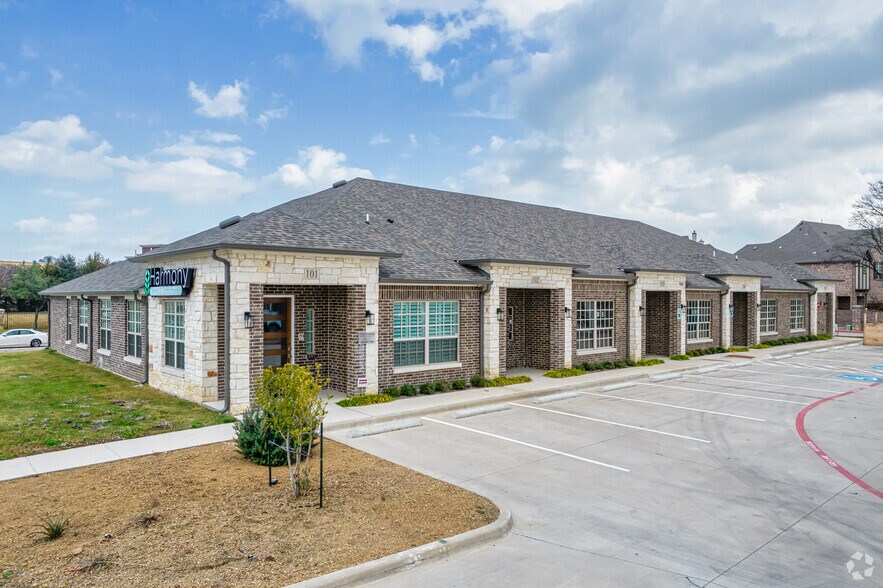 Vista Ridge Dr, Lewisville, TX à louer - Photo principale – Image 1 sur 19
