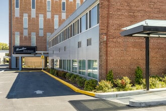 3541-3543 W Braddock Rd, Alexandria, VA à louer Photo intérieure– Image 1 sur 6