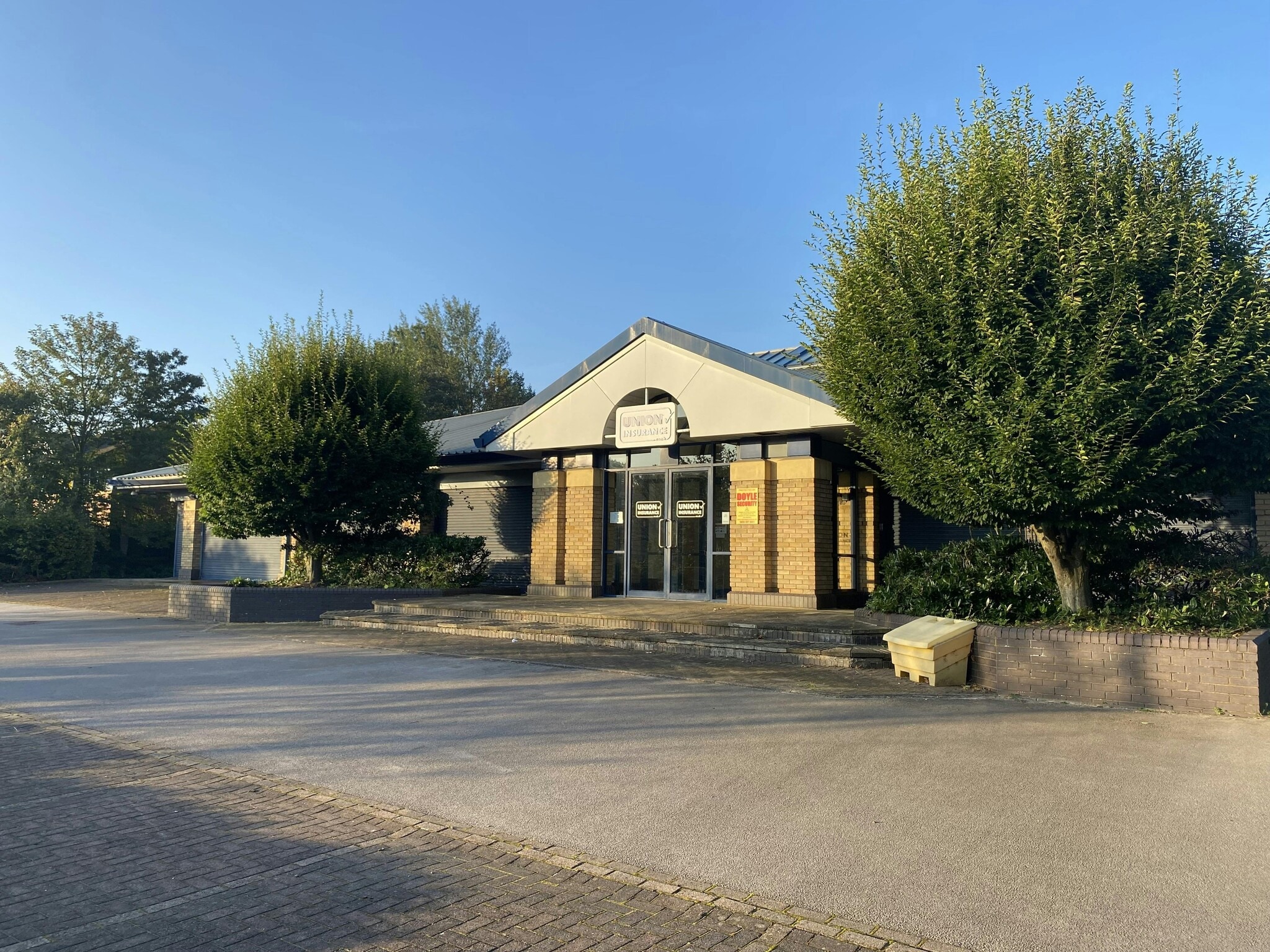 3B South Park Way, Wakefield à louer Photo principale– Image 1 sur 3