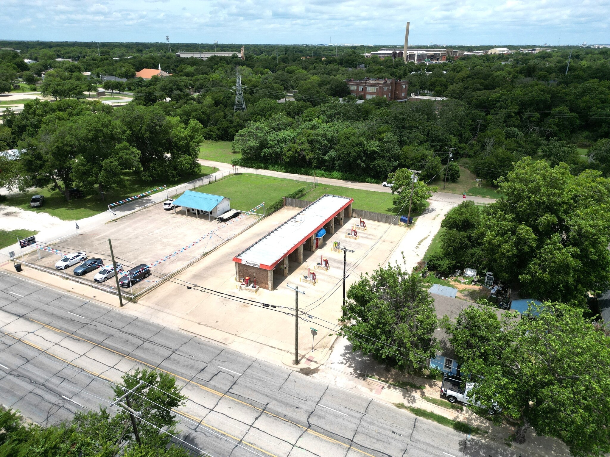 947 E Henderson St, Cleburne, TX à vendre Photo principale– Image 1 sur 2