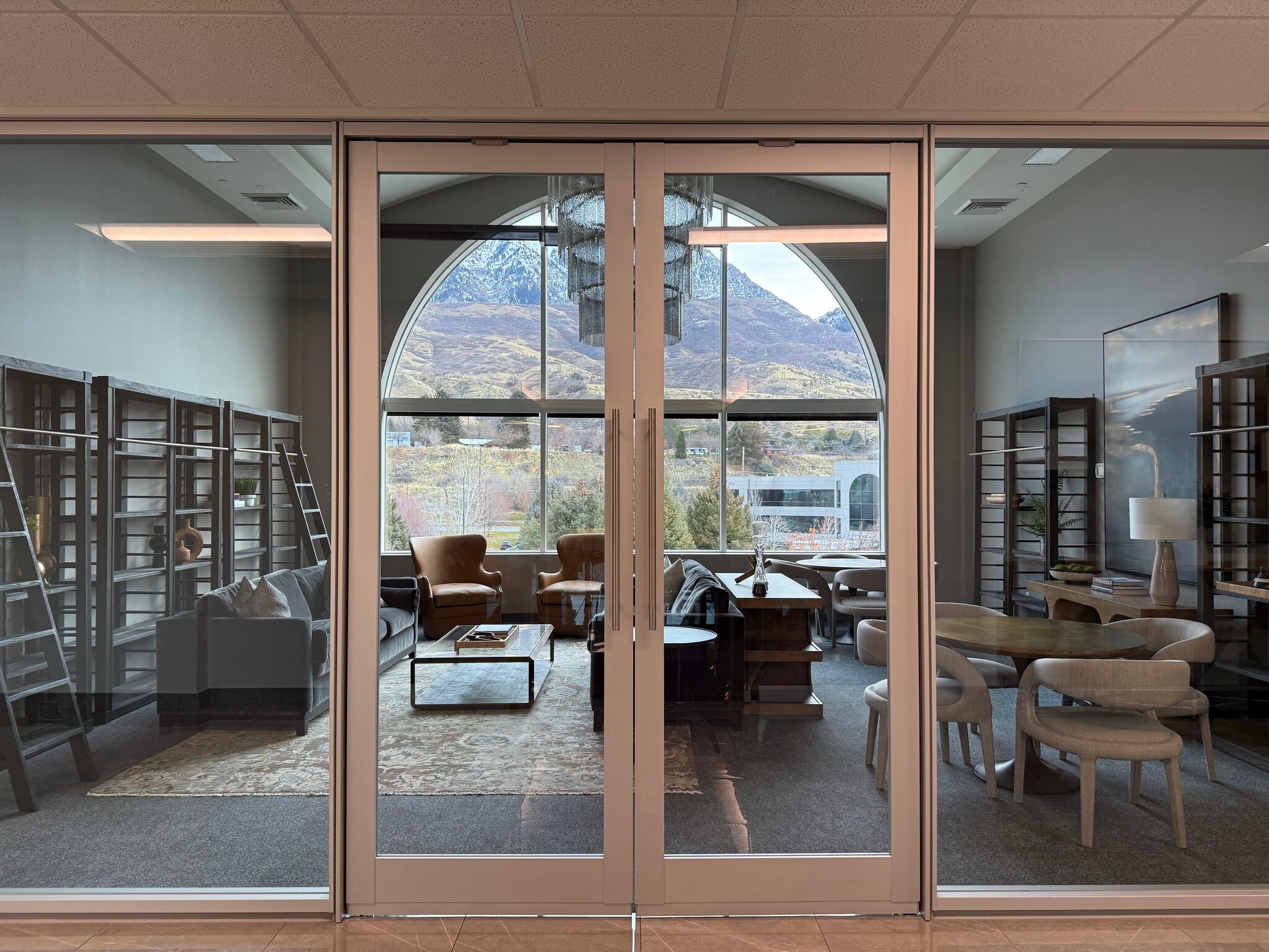 5255 N Edgewood Dr, Provo, UT à louer Photo intérieure– Image 1 sur 14