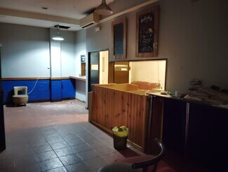 Plus de détails pour Local commercial à louer