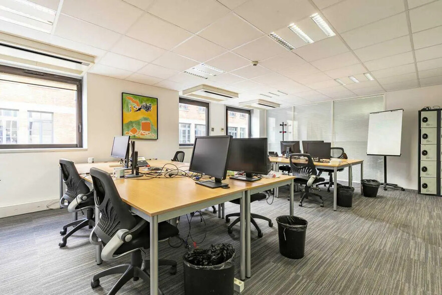 110 Rue Jules Guesde, Levallois-Perret à vendre - Photo de l’immeuble – Image 2 sur 13