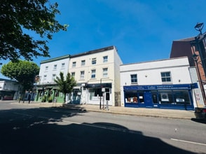 54 Brighton Rd, Surbiton à louer Photo de l’immeuble– Image 2 sur 10