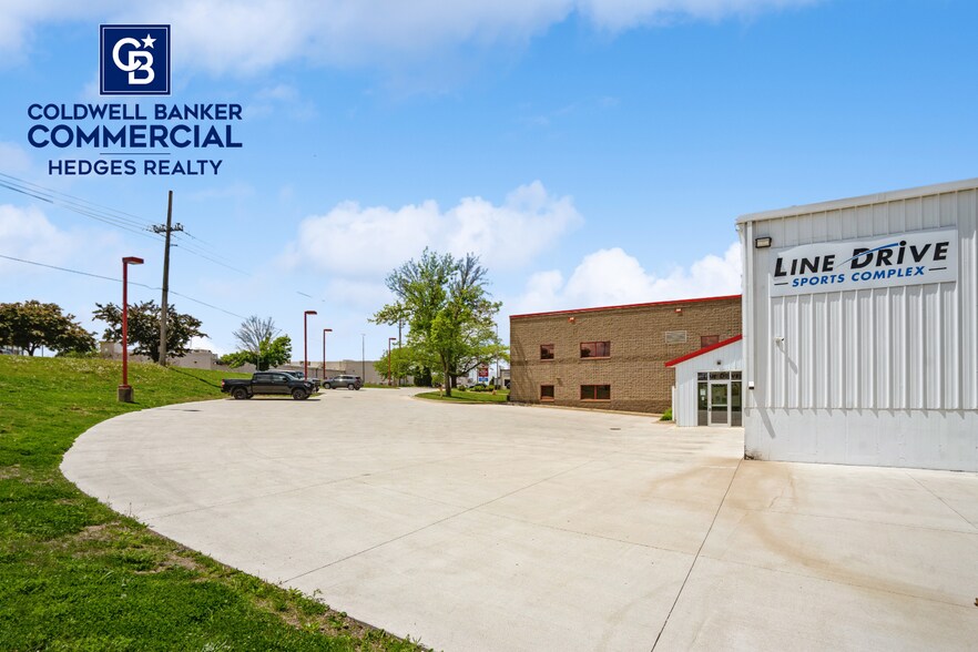850 Twixt Town Rd NE, Marion, IA à louer - Photo de l’immeuble – Image 3 sur 27