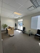 2526 Qume Dr, San Jose, CA à louer Photo intérieure– Image 2 sur 7