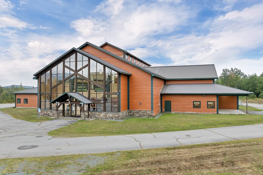 149 State St, Groveton, NH à vendre - Photo de l’immeuble – Image 3 sur 52