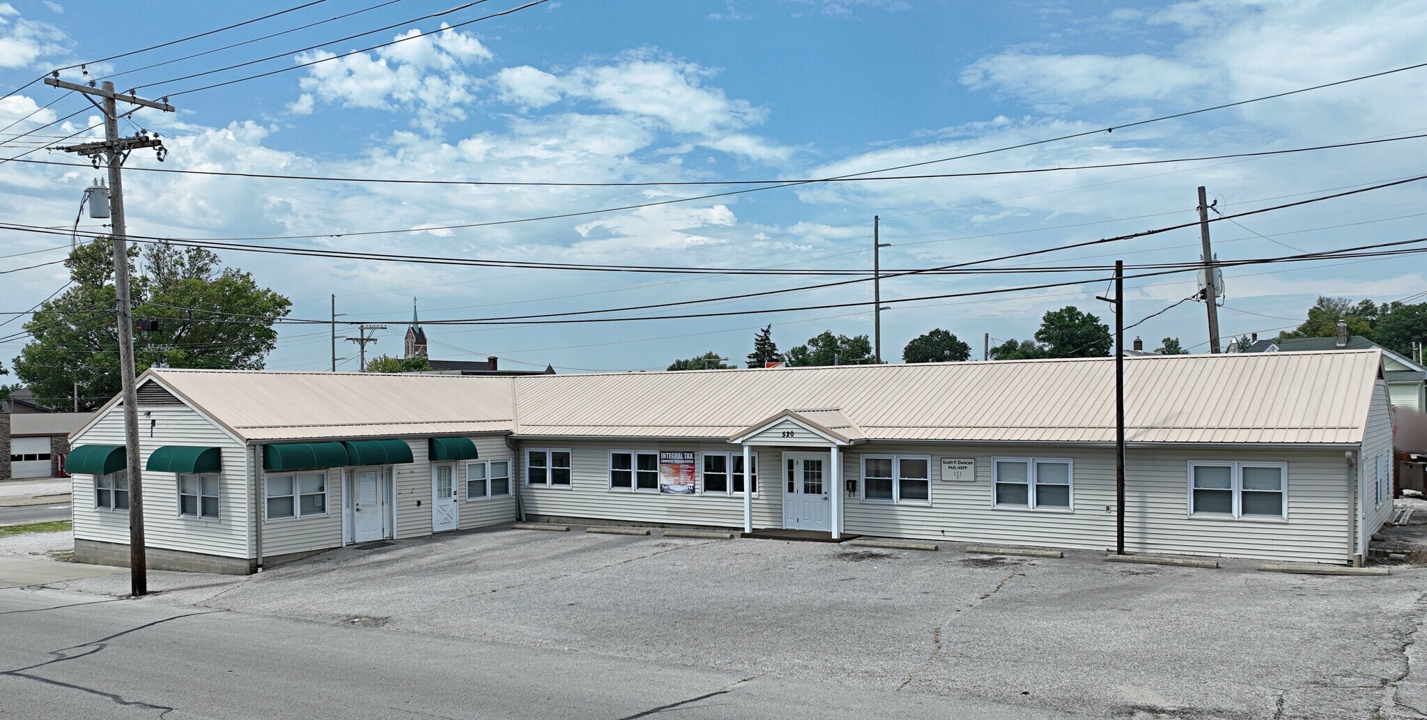 520 E Van Trees St, Washington, IN à vendre Photo principale– Image 1 sur 7
