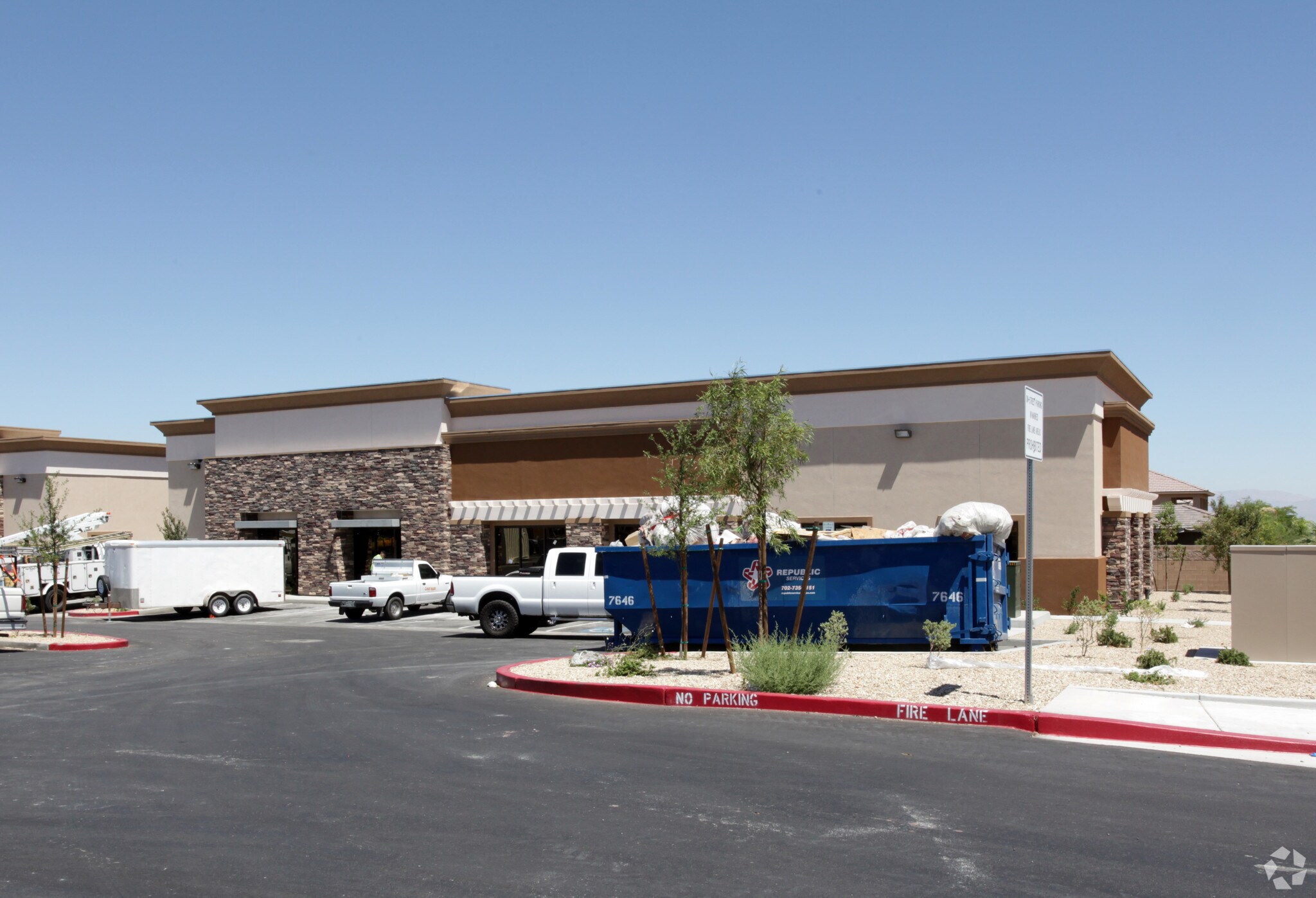 2340 W Horizon Ridge Pky, Henderson, NV à louer Photo principale– Image 1 sur 14