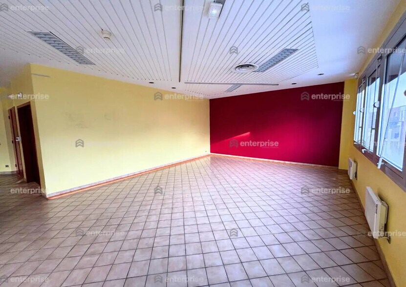 Bureau dans Amiens à vendre - Photo intérieure – Image 3 sur 8