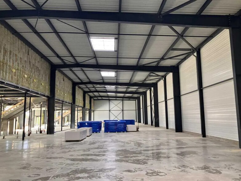 Avenue De La Demi-Lune, Roissy-en-France à louer - Photo intérieure – Image 3 sur 12