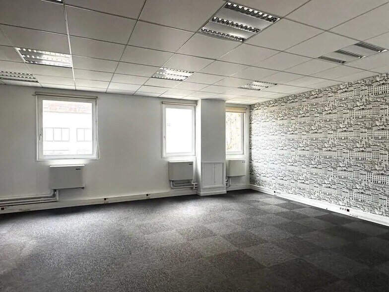Bureau dans Lyon à louer - Photo de l’immeuble – Image 2 sur 7