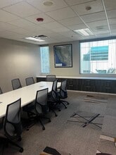 9100 Ming Ave, Bakersfield, CA à louer Photo intérieure– Image 2 sur 2