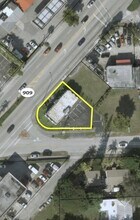 14205 W Dixie Hwy, North Miami, FL - VUE AÉRIENNE  vue de carte