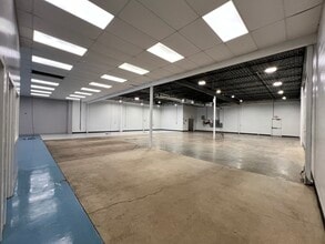 1340 N Illinois St, Indianapolis, IN à louer Photo intérieure– Image 2 sur 12