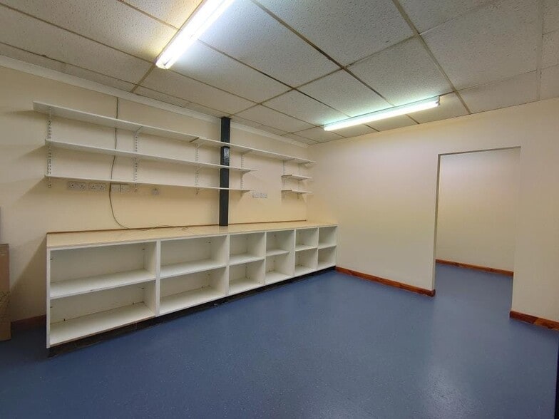 5 Brunel Rd, Totton à louer - Photo intérieure – Image 3 sur 5