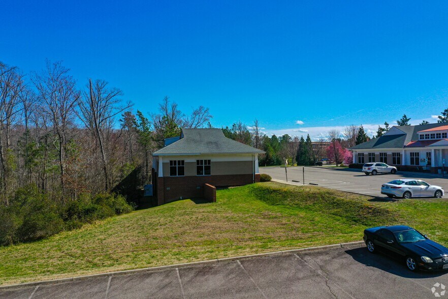 13506 Tredegar Lake Pky, Midlothian, VA à vendre - Photo de l’immeuble – Image 2 sur 5