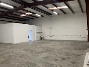 57 Pearl Industrial Ave, Hoschton, GA à louer Photo intérieure– Image 2 sur 4