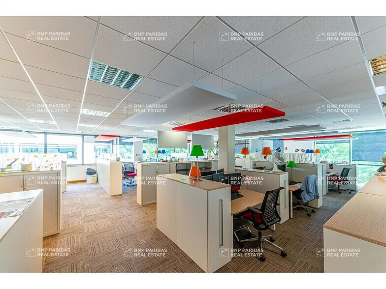 Bureau dans Serris à louer - Photo de l’immeuble – Image 2 sur 11