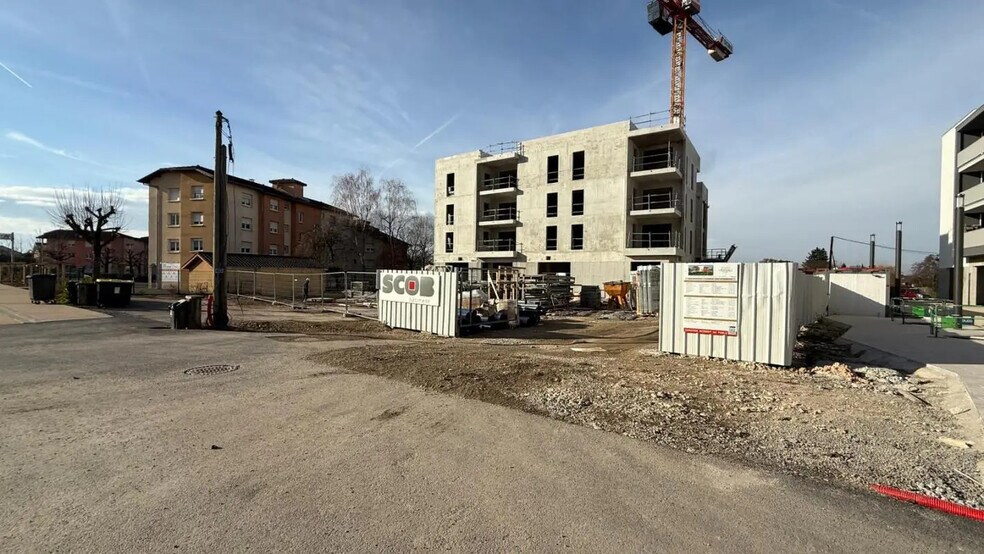 Local d'activités dans Péronnas à vendre - Photo de la construction – Image 2 sur 2