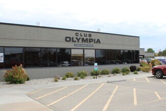 Plus de détails pour 101 Camelot Dr, Fond Du Lac, WI - Local commercial à vendre