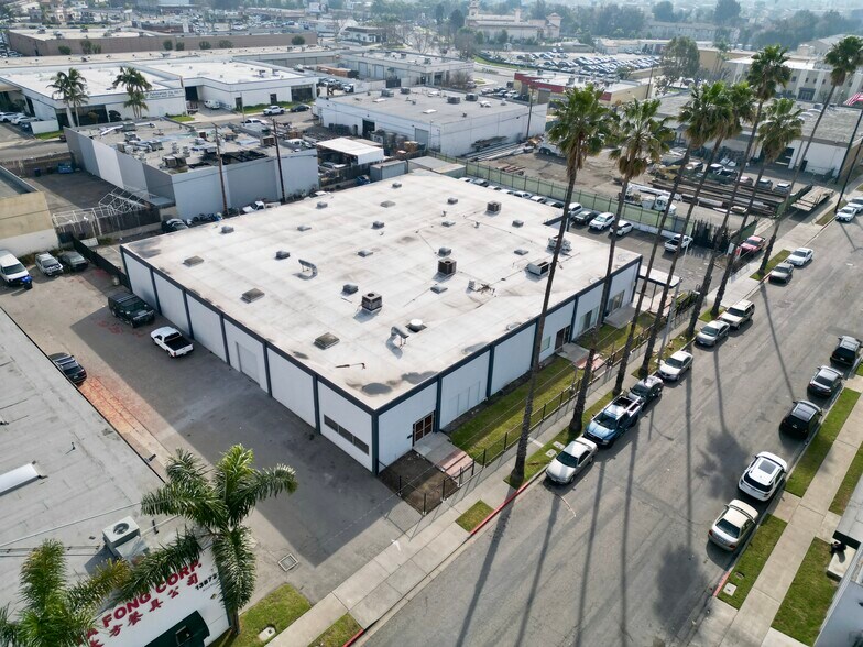 13902 West St, Garden Grove, CA à louer - Photo de l’immeuble – Image 2 sur 13