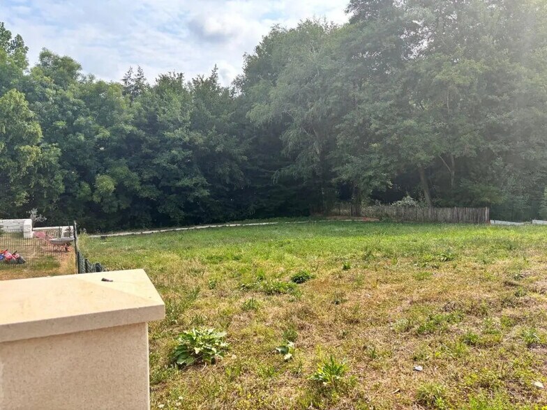 Terrain dans Ussac à vendre - Photo de l’immeuble – Image 2 sur 2