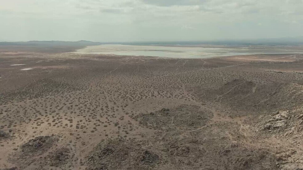 00 Adobe Mountain, Adelanto, CA à vendre - Vidéo sur l’annonce professionnelle – Image 2 sur 25