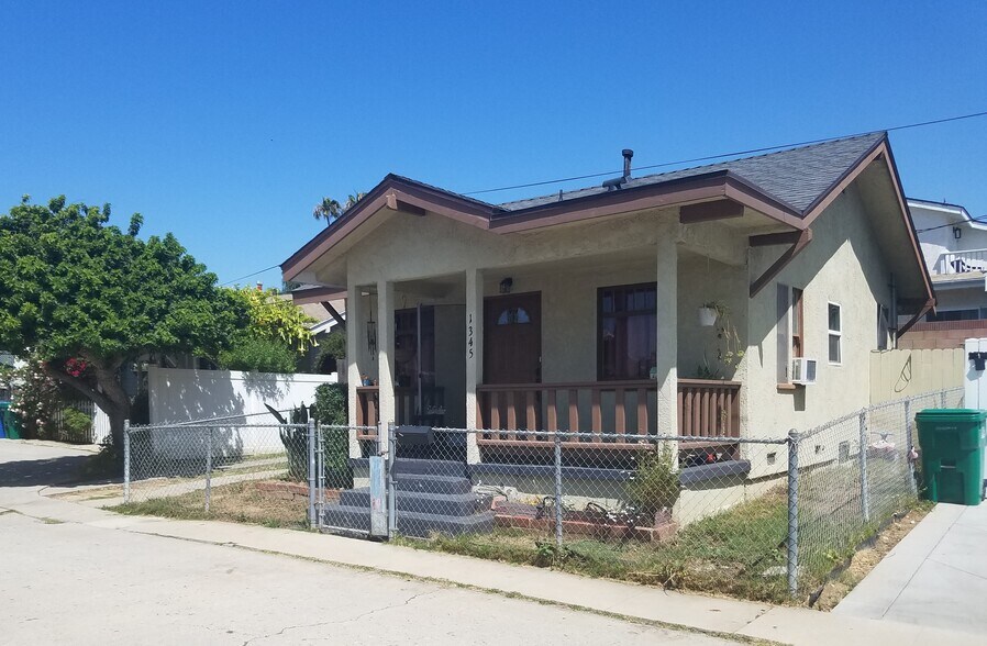 1345 Termino Ave, Long Beach, CA à vendre - Photo principale – Image 1 sur 10