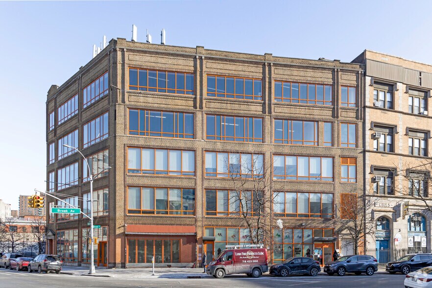 3144 3rd Ave, Bronx, NY à vendre - Photo de l’immeuble – Image 1 sur 12