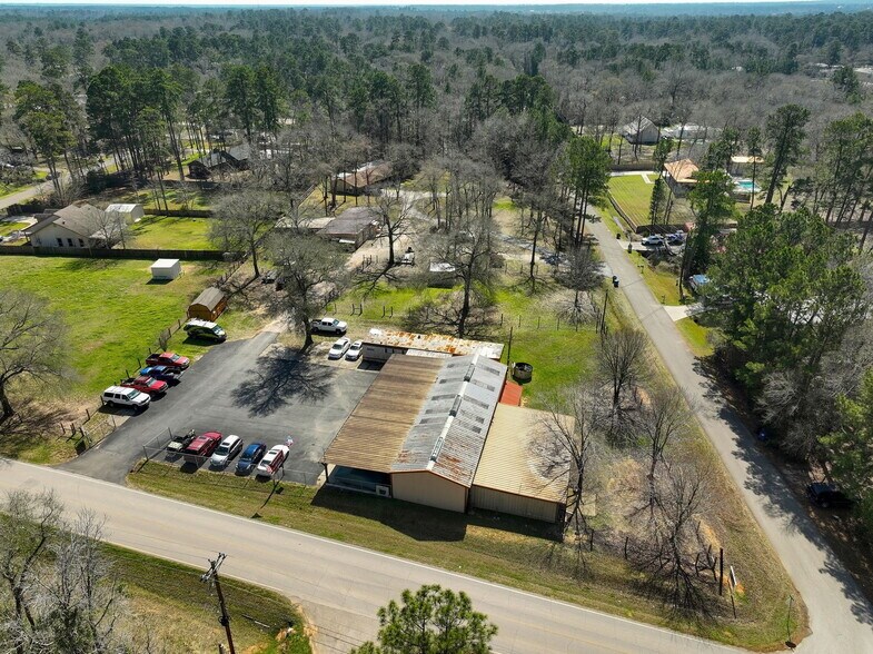 17163 Rabon Chapel Rd, Montgomery, TX à vendre - Photo de l’immeuble – Image 2 sur 27