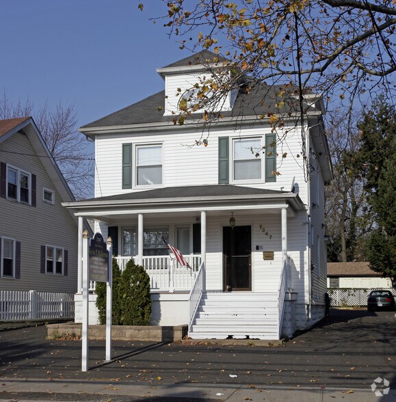 7247 Amboy Rd, Staten Island, NY à louer - Photo de l’immeuble – Image 3 sur 14