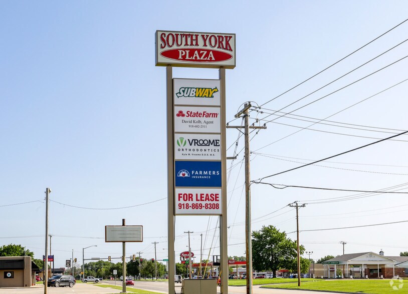 2421 S York St, Muskogee, OK à louer - Photo de l’immeuble – Image 3 sur 4