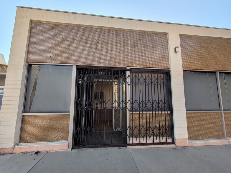 622 N Larchmont Blvd, Los Angeles, CA à louer - Photo de l’immeuble – Image 3 sur 4
