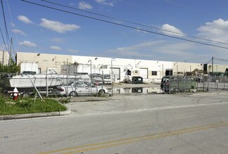 Plus de détails pour 3121-3171 E 11th Ave, Hialeah, FL - Industriel/Logistique à louer