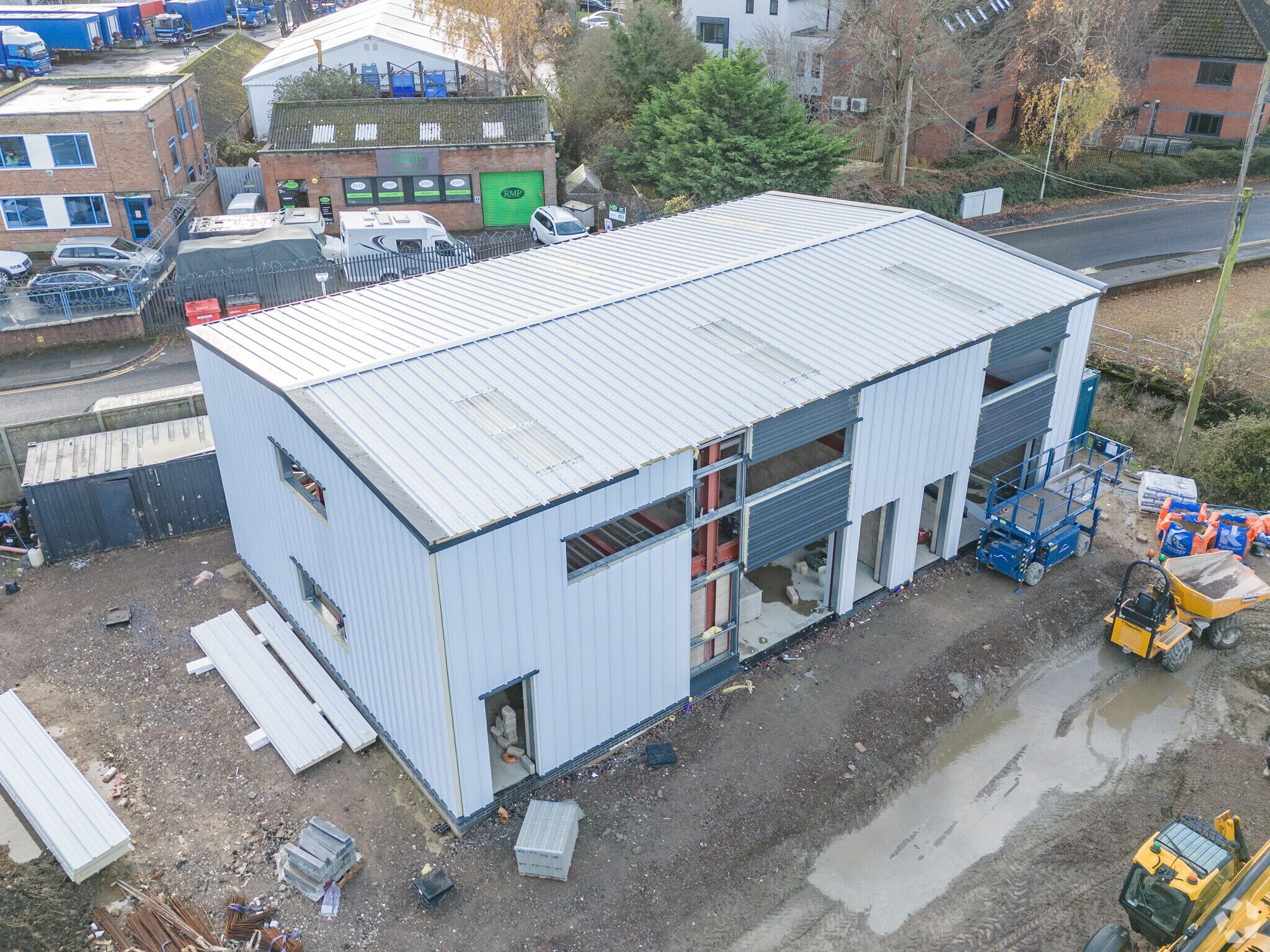 10-12 Lower Tuffley Ln, Gloucester à vendre Photo principale– Image 1 sur 5