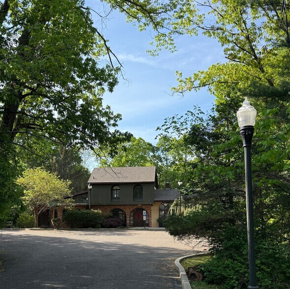 419 York Rd, New Hope, PA à vendre - Photo de l’immeuble – Image 2 sur 10