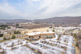 3701 Corporate Pky, Center Valley, PA - VUE AÉRIENNE  vue de carte