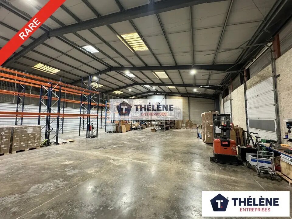 Local d'activités dans Saint-Martin-de-Londres à vendre Photo de l’immeuble– Image 1 sur 13