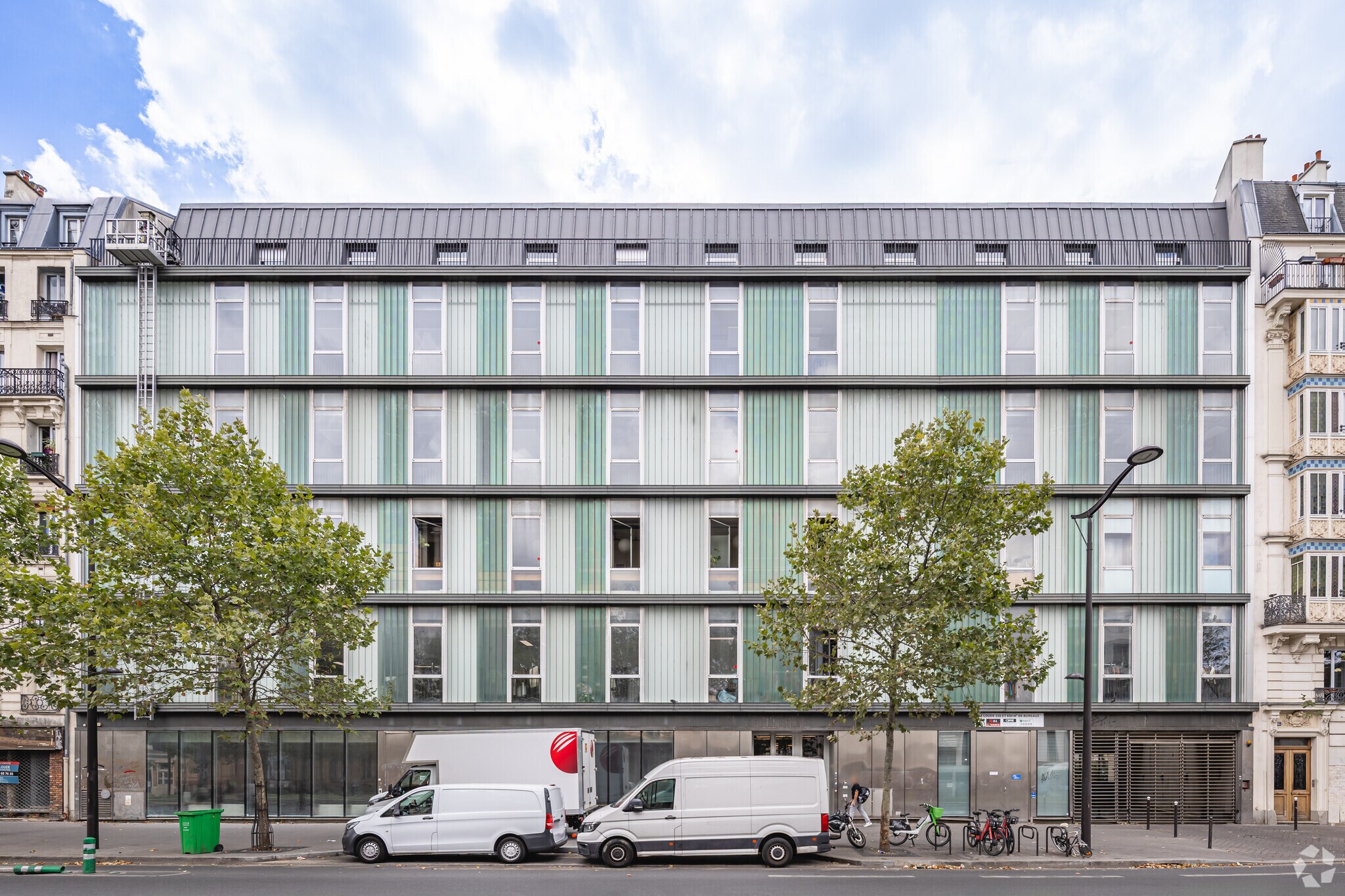 139-143 Boulevard Ney, Paris à louer Photo principale– Image 1 sur 6