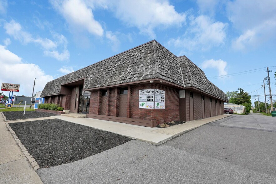 3184 W Broad St, Columbus, OH à louer - Photo de l’immeuble – Image 3 sur 15