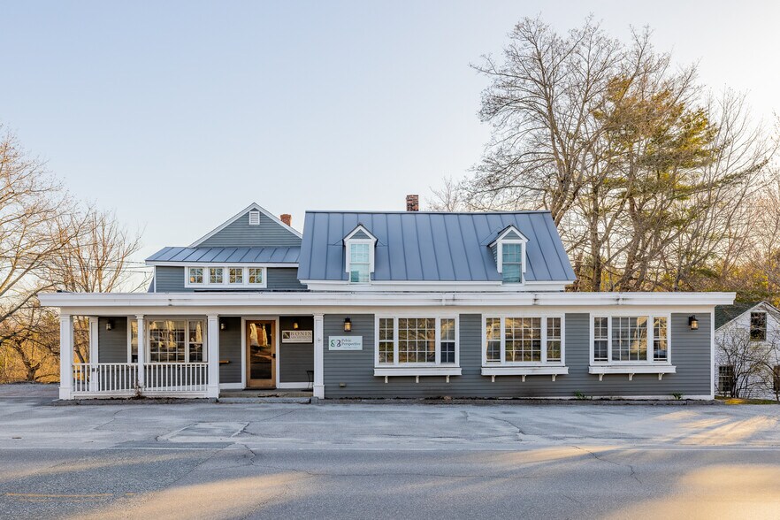 210 Main St, New London, NH à vendre - Photo de l’immeuble – Image 2 sur 26