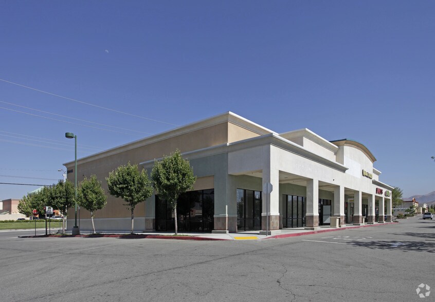 39445 10th St W, Palmdale, CA à louer - Photo principale – Image 1 sur 3