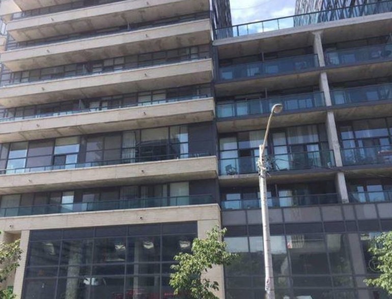 36 Lisgar St, Toronto, ON à vendre - Photo principale – Image 1 sur 1