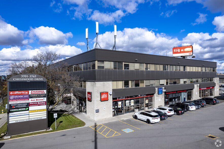 3701-3731 Chesswood Dr, Toronto, ON à louer - Photo de l’immeuble – Image 3 sur 6