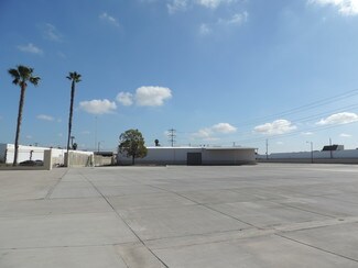 Plus de détails pour 2701 S Birch St, Santa Ana, CA - Industriel/Logistique à louer
