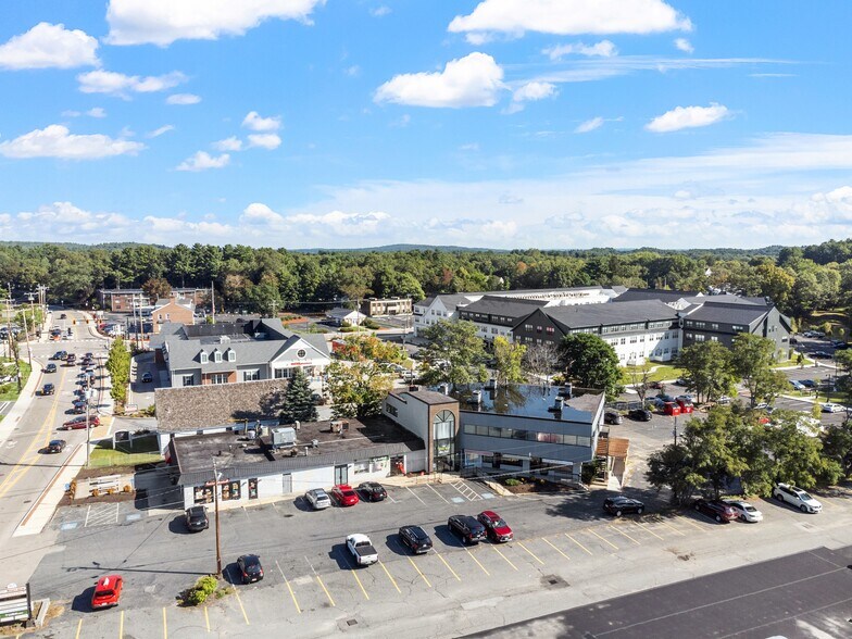 861 Edgell Rd, Framingham, MA à vendre - Photo de l’immeuble – Image 3 sur 26