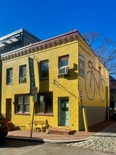 1028 33rd St NW, Washington, DC à louer Photo de l’immeuble– Image 1 sur 3