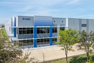 Plus de détails pour 1600 S Great Southwest Pky, Grand Prairie, TX - Industriel/Logistique à louer