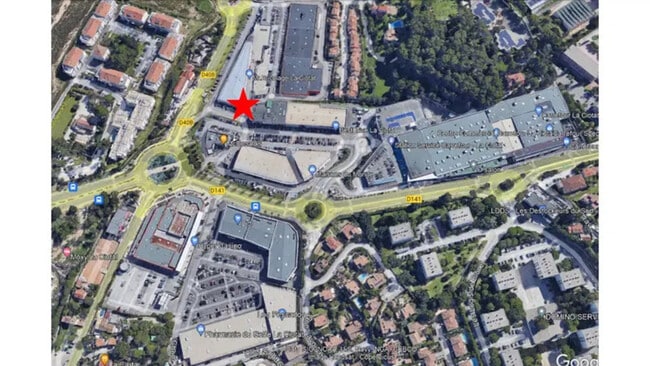 Plus de détails pour 361 Avenue Emile Bodin, La Ciotat - Local commercial à louer